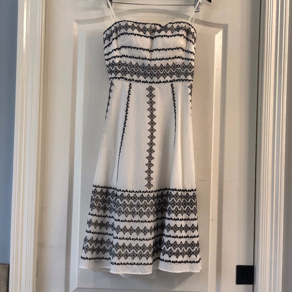 Black & White Embroidered A-Line Dress by BCBG